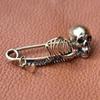 2 szt./zestaw Mroczny Vintage Gotycki Czaszka Agrafka Bezpieczeństwa Koc Szalik Sweter Pin Halloween Retro Biżuteria Akcesoria