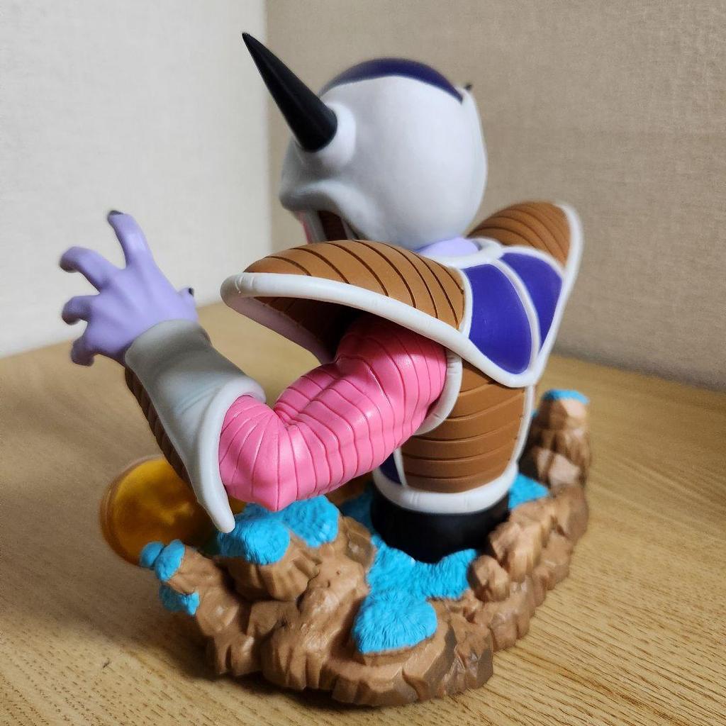 [USED] Dragon Ball Frieza figure