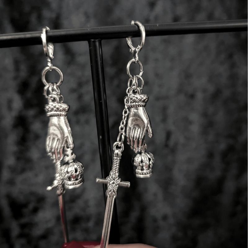 Vintage Gothic Court Tassel Dangle Earrings Silver Color Goth Punk Aesthetic Fashion Jewelry Accessory