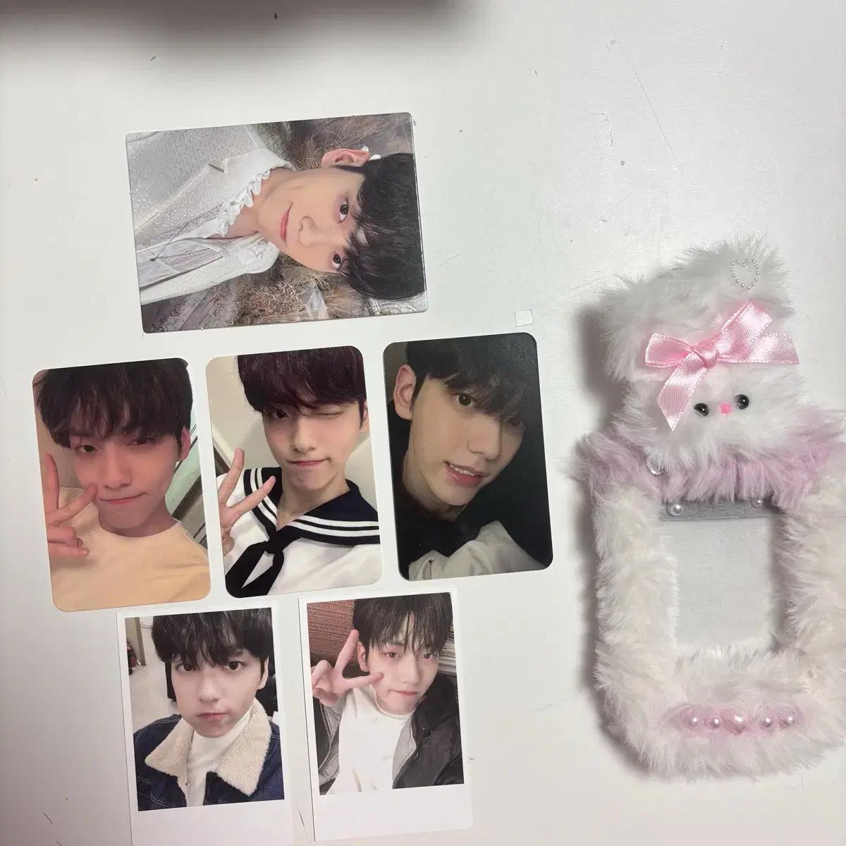 

Tomorrow X Together Tubatu Subin Poca+ Photo Card Holder