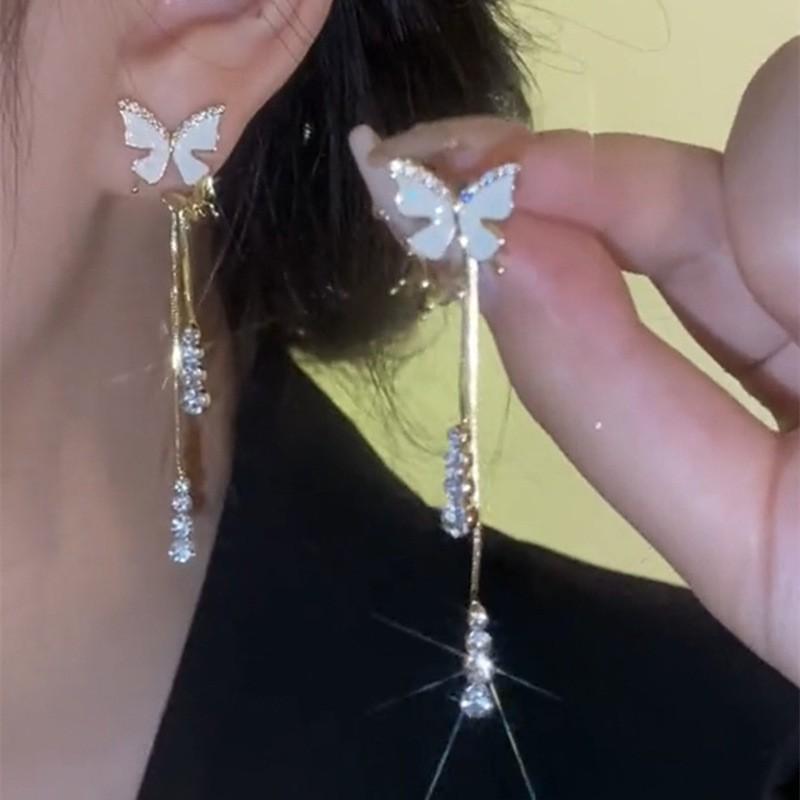 Old And Beautiful~ Fringed Earrings Niche Long Flower Butterfly Stud Earrings Exquisite Versatile Light Luxury Ears