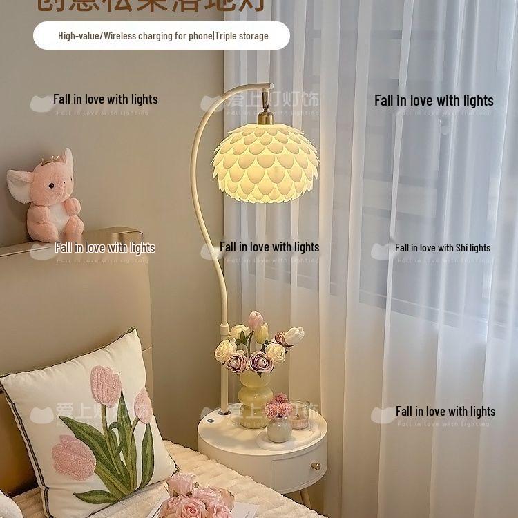 

Стильный торшер для спальни со встроенным столиком для гостиной или прикроватной тумбочки Single Warm Light (7W)