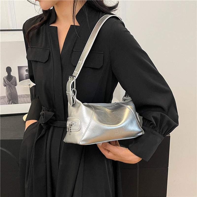 2025 Niche Design New Trendy Women's Bags Retro Shoulder Bags Versatile Sweet Cool Style Portable Messenger Bags