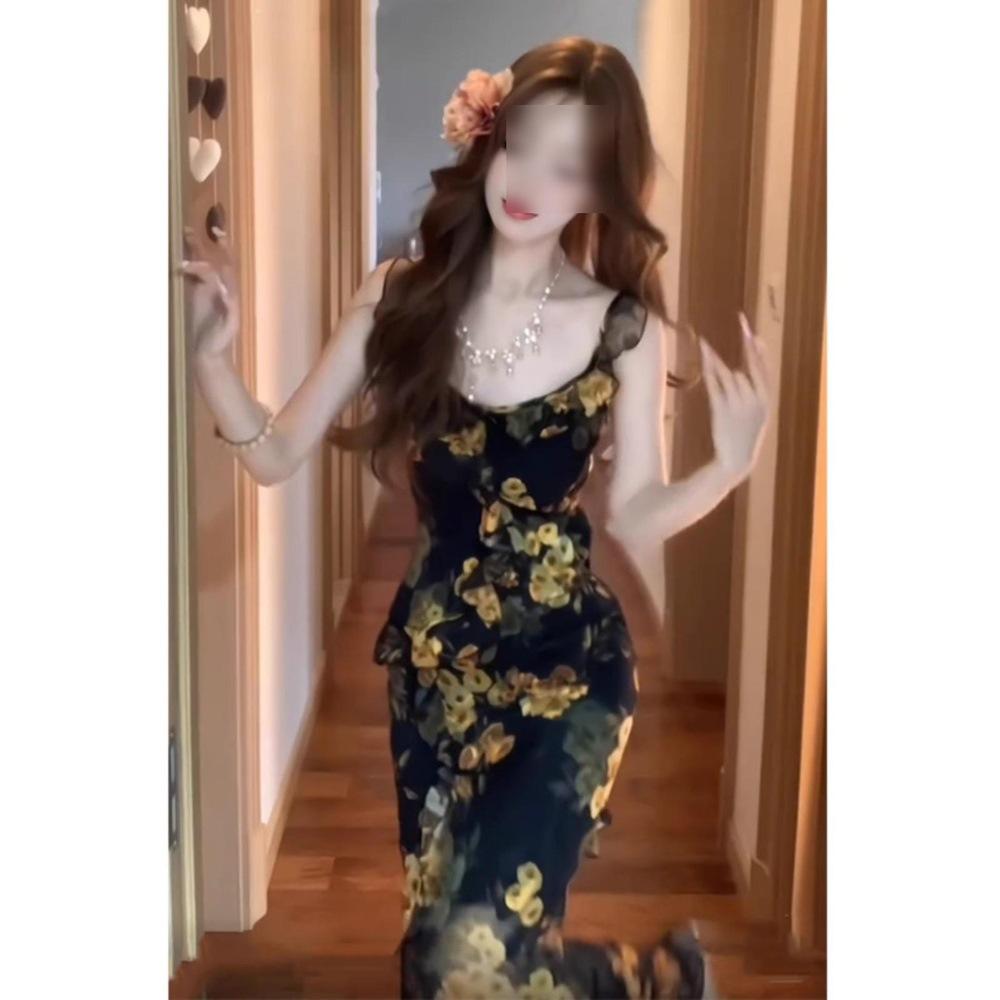 Retro floral suspender dress women's summer temperament ruffle leaf edge slim waist and thin split hip wrap long skirt