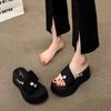 2025 new muffin thick-soled high-heeled cool slippers for women's summer wear with skirts, high-end one-word beach sandals