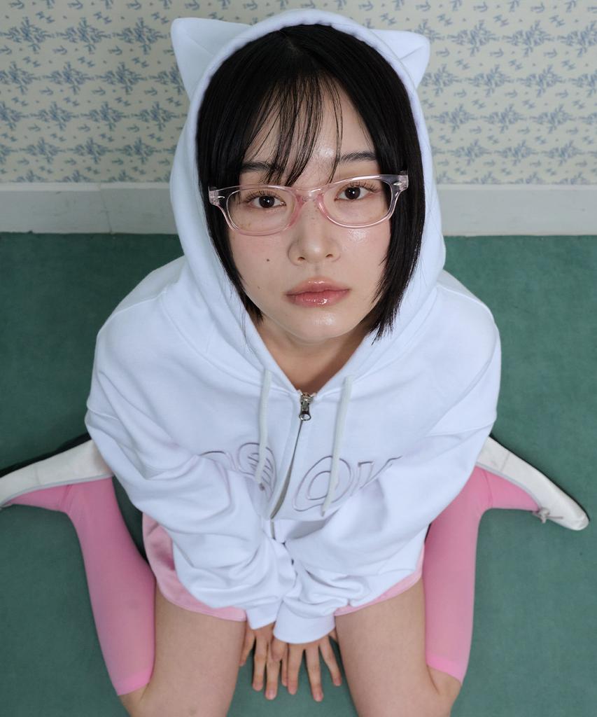 Itzavibe Meow Cat Ear Hoodie Zip Up - White