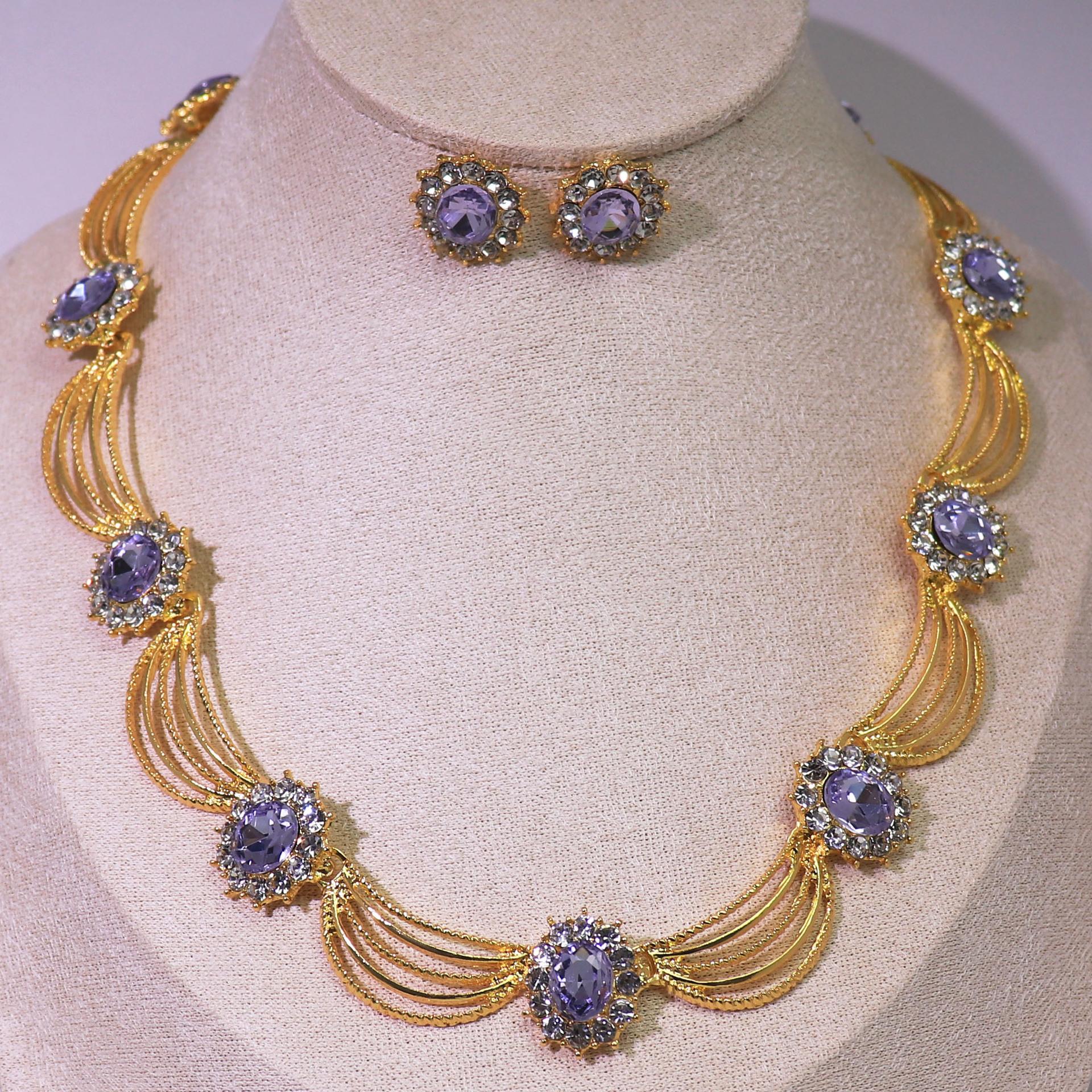 

Товар Серьги Комплект Цепочка 2-х Части Кристалл Стеклянный Сплав Платье Аксессуары Женское Ожерелье