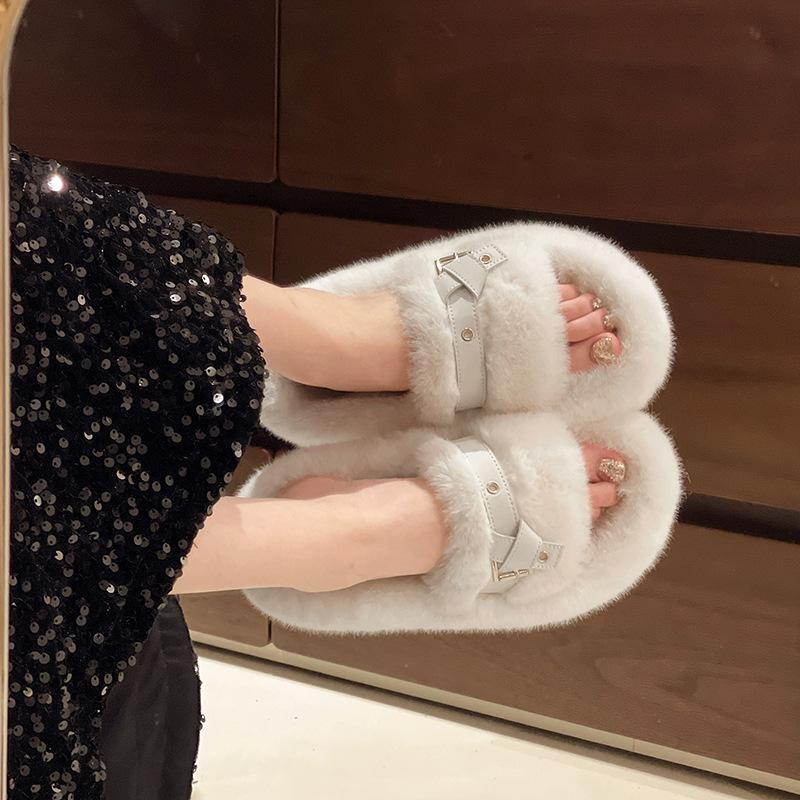 Large Size Fluffy Slippers Women's Outer Wear 2025 Spring Autumn and Winter Indoor Home Internet Celebrities Super Fire Large Size Thick Bottom Plu