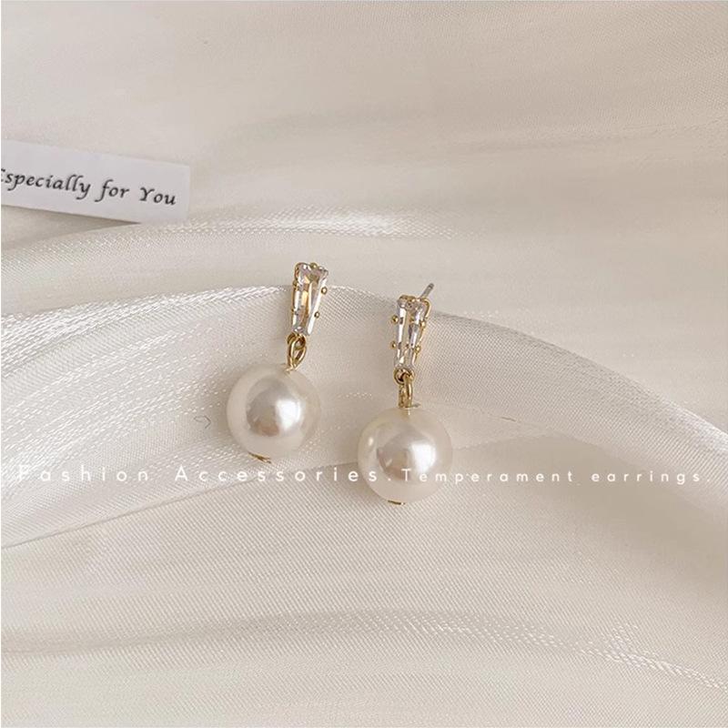 Simple Pearl Earrings S925 Silver Needle Light Luxury Niche Design Jewelry For Women