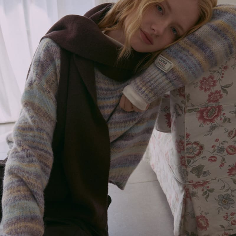 ODER merinowool raccoon embroidered muffler-3color