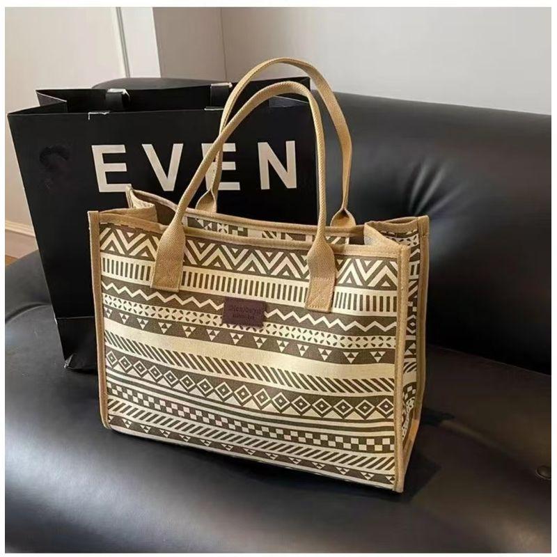 

Germany Large Capacity 2025 New Shoulder Bag Women Commuter Canvas Portable Shopping Bag Travel Commuter Bag Khaki