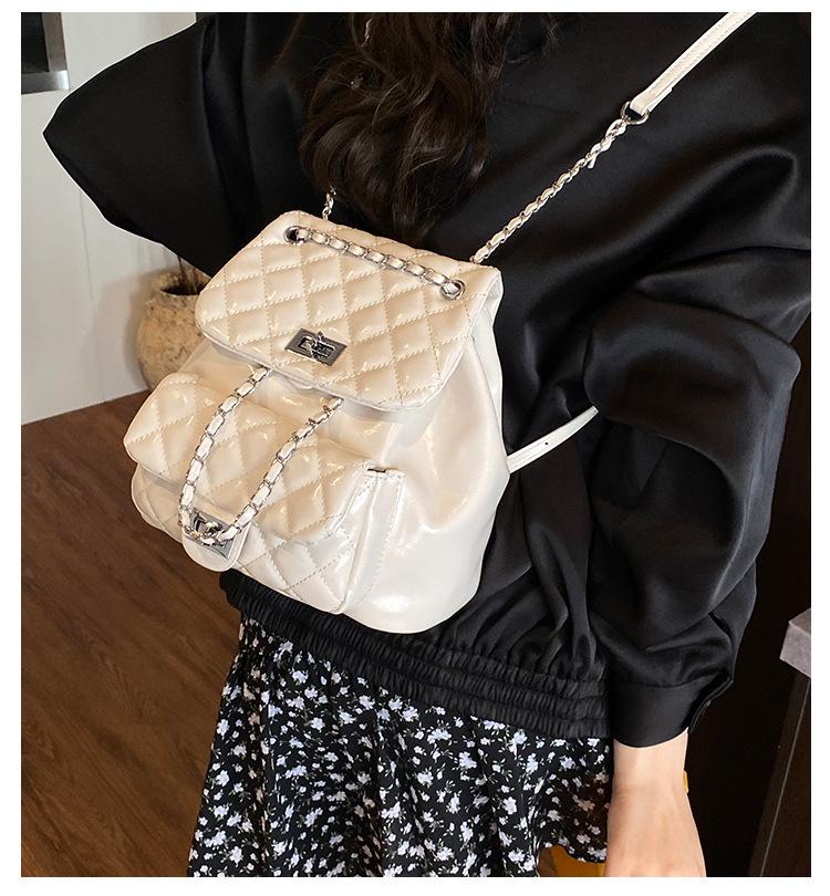 Rhombus chain bag women's spring and summer 2025 new fashion niche design backpack high-end versatile messenger bag