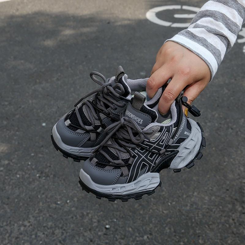 

Детские кроссовки-папы 2025 весна и осень новые сетчатые туфли для девочек спортивная обувь для мальчиков повседневная обувь уличная обувь 37 чёрный