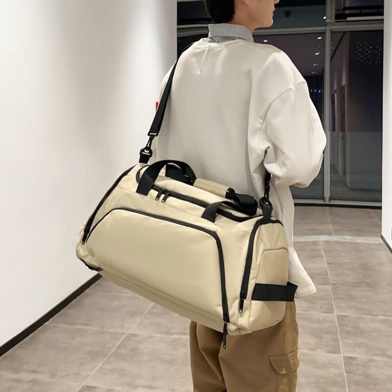 Li Shen Dry-Wet Separation Sports & Travel Bag