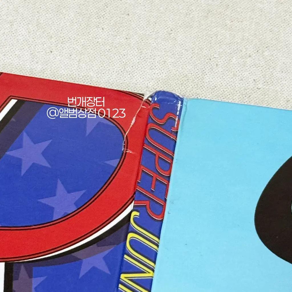 SUPER JUNIOR's 5th full-length album [Mr. Simple] - Autographed album Used