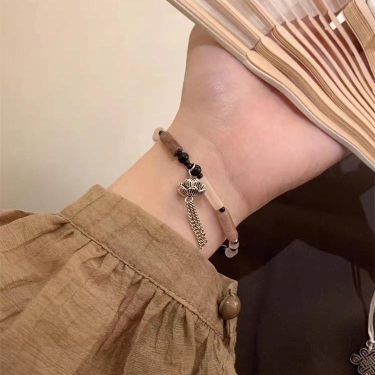 Ceramic Elegant Handcrafted Beaded Bracelet Fashionable And Unique Accessory