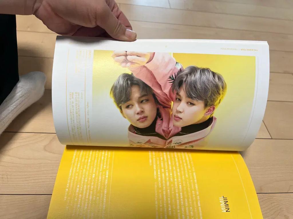 BTS (Bangtan Boys) WINGS TOUR 1 Program Book Used