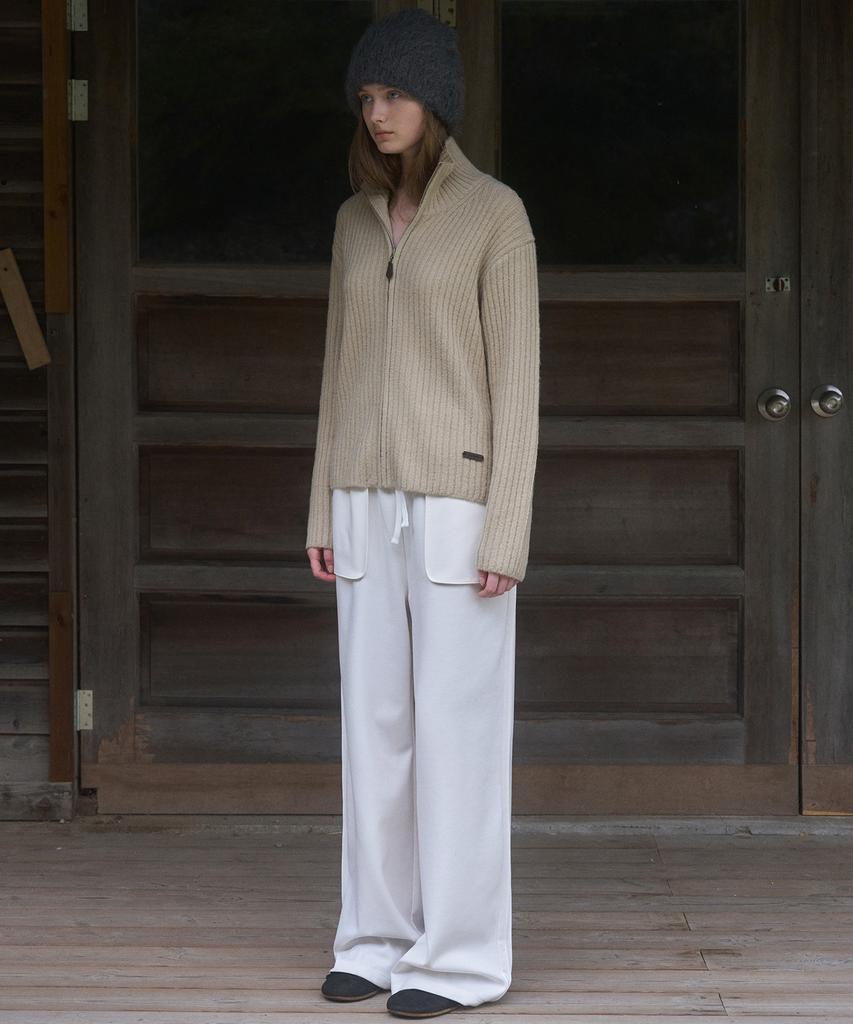 ANDNEEDS Side Pintuck Track Pants (Ivory)