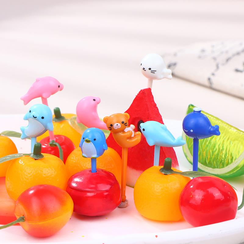 8 ks vidlička na ovoce potravinářský plast Mini kreslený dětský dort Ovocné párátko Bento Lunch Bento Příslušenství Party Dekorace