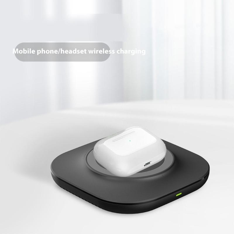 Wireless Charging Pad Fast Charging for Cellphone 15W Wireless Charging Fast Charging Station Desktop Phone Holder
