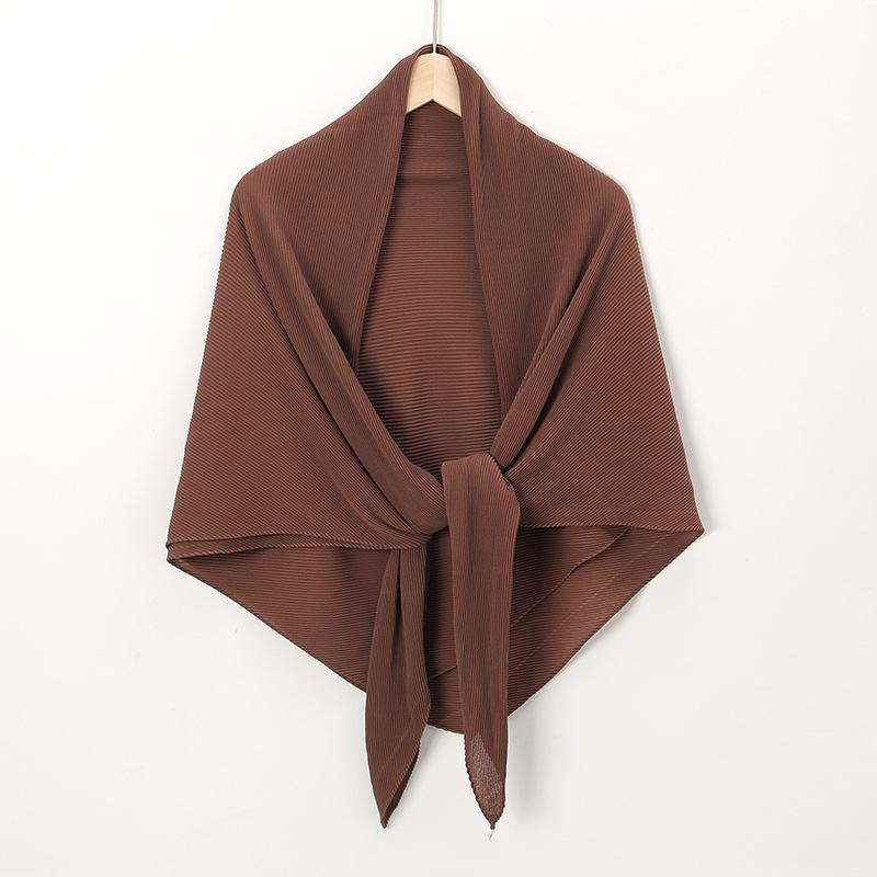 New solid color pearl chiffon wrinkled large square scarf fashionable Malaysia Indonesia solid color wrinkled headscarf scarf