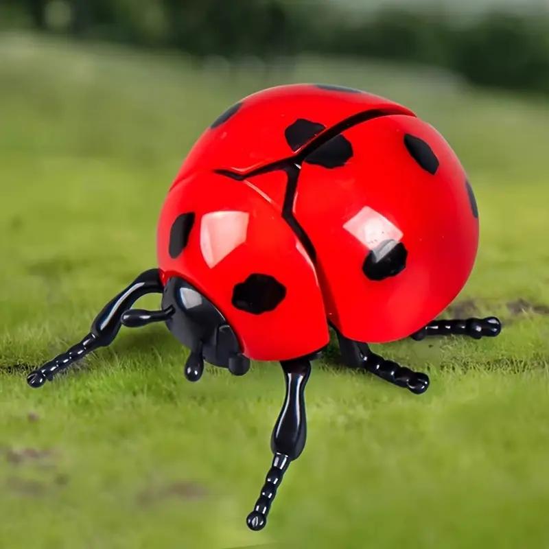 Entzückende Aufzieh-Insektenspielzeuge Marienkäfer Biene Käfer Außendekorationen Simulations-Insektenmodell Spielzeug Partygeschenke