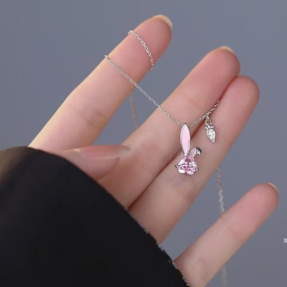 New Pink Bunny Necklace Female Rabbit Carrot Collarbone Chain Rabbit Natal Birthday Gift