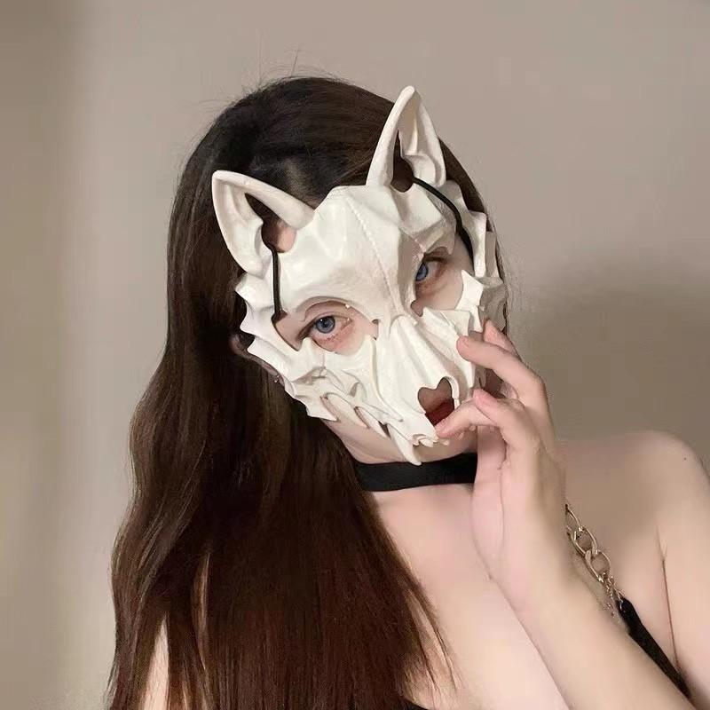 Halloween mask costume party with makeup costume-cosmetically transformed face mask, costume accessories,half-face lace-edged feather headpiece,mask
