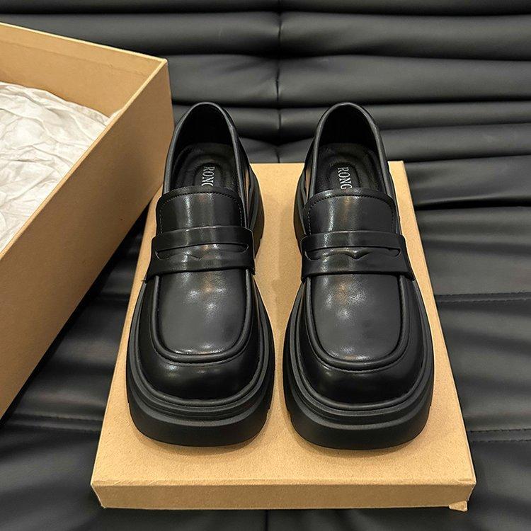 Kleine Lederschuhe im britischen Stil mit dicker Sohle und dickem Absatz für Damen 2024 neu Frühling beliebt Damen Schuhe Einzelne Schuhe braun Mokassins mit weicher Sohle