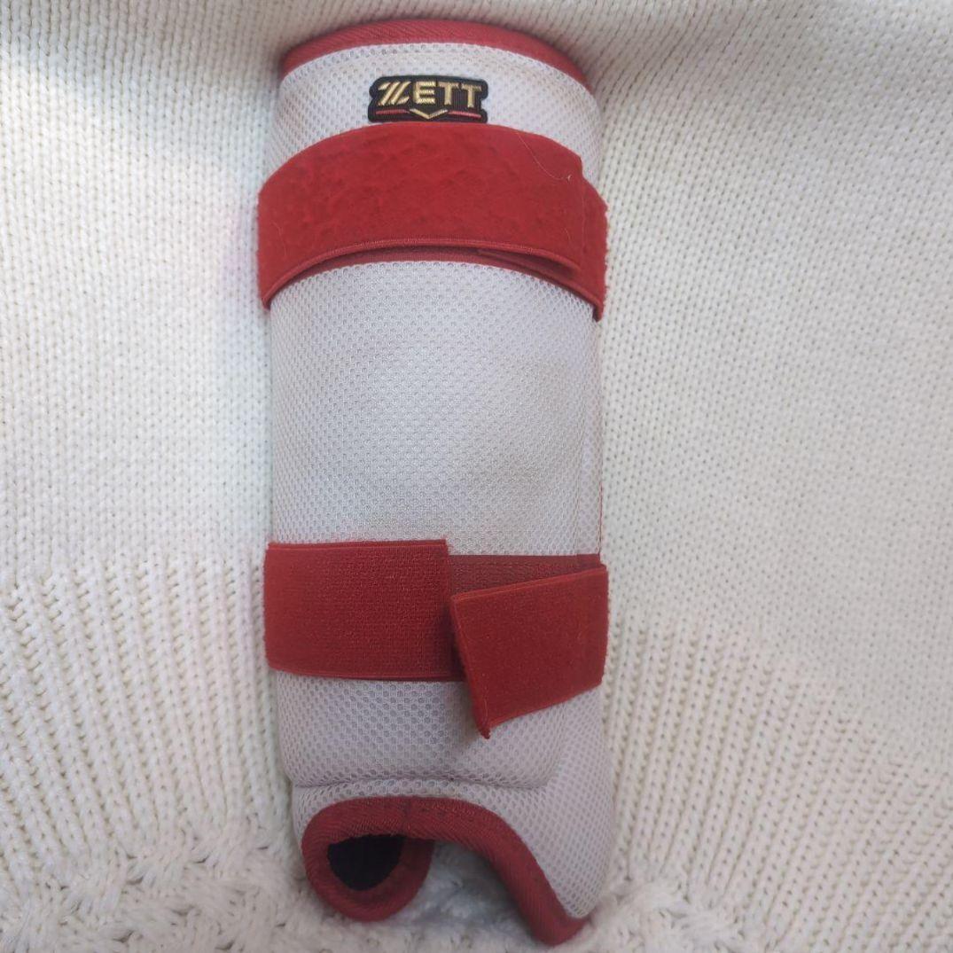 Used ZETT foot guard white x red