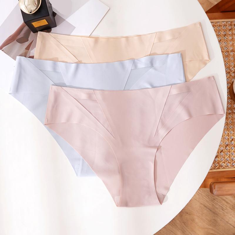 CINOON Women's Sexy Yoga Thong Ice Silk Seamless Sports Underpant Low-Rise Comfortable Fitness Panties