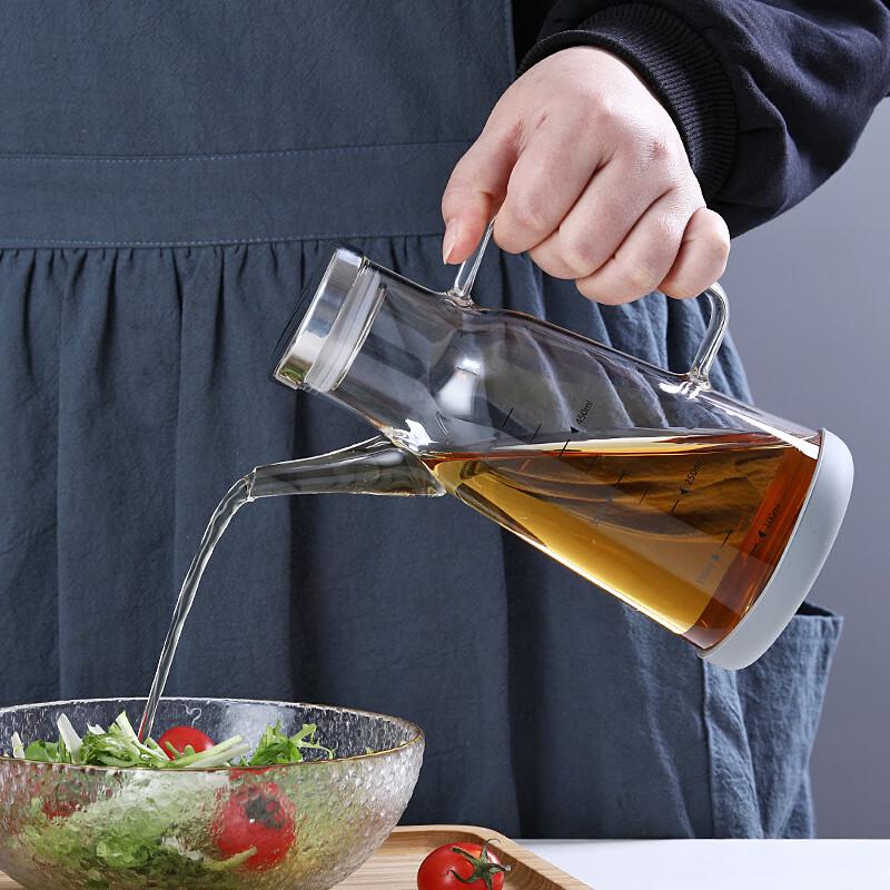Ru Han Glass Measuring Oil and Vinegar Dispenser Set