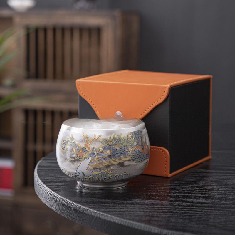 Vergoldete Silber-Teetasse Kreative China-Chic Einzelne Keramik-Teeschale Kulturelle Kreative Tee-Meister-Tasse Geschenkbox Feiertagsgeschenk