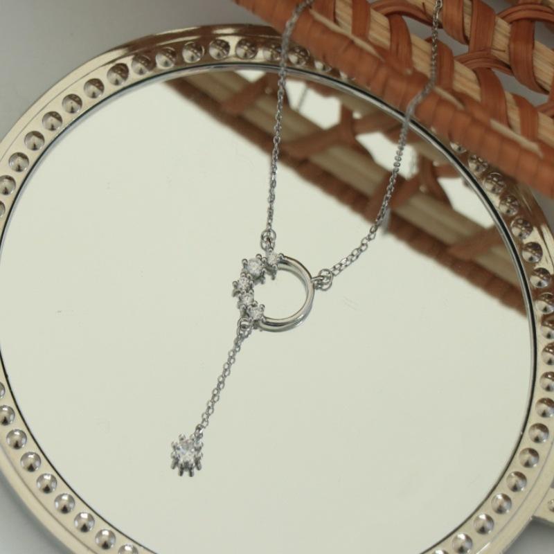 Japanese and Korean cool style high-end accessories, niche design long zircon tassel pendant, S925 sterling silver circle necklace