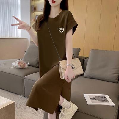 Ein sanftes, knielanges, kurzärmeliges T-Shirt für Damen. Ein neues Sommer-T-Shirt-Kleid im koreanischen Stil, in Übergröße und stilvoll