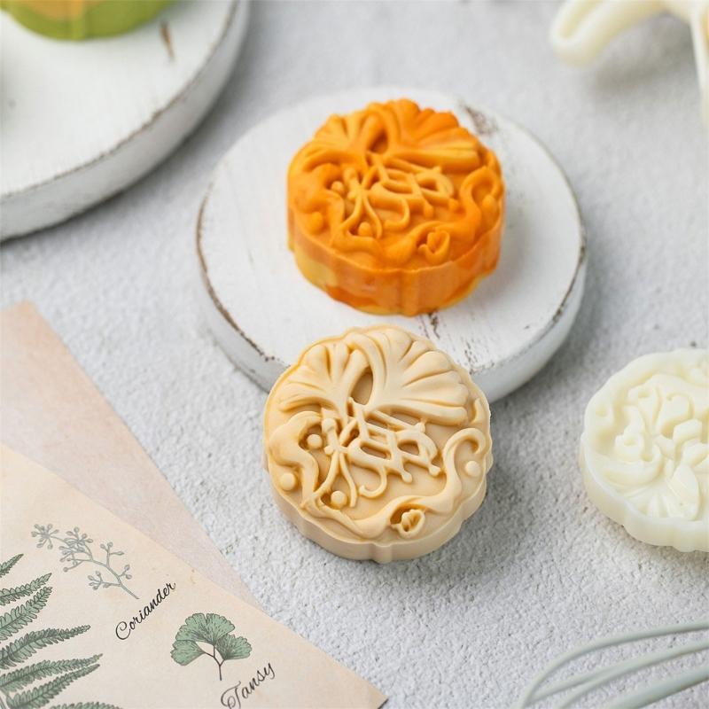 Ginkgoes Pattern Mooncakes Press Delicate Embossing Mooncakes Molds Ginkgoes Pattern Treat Stamps for Baking Lover