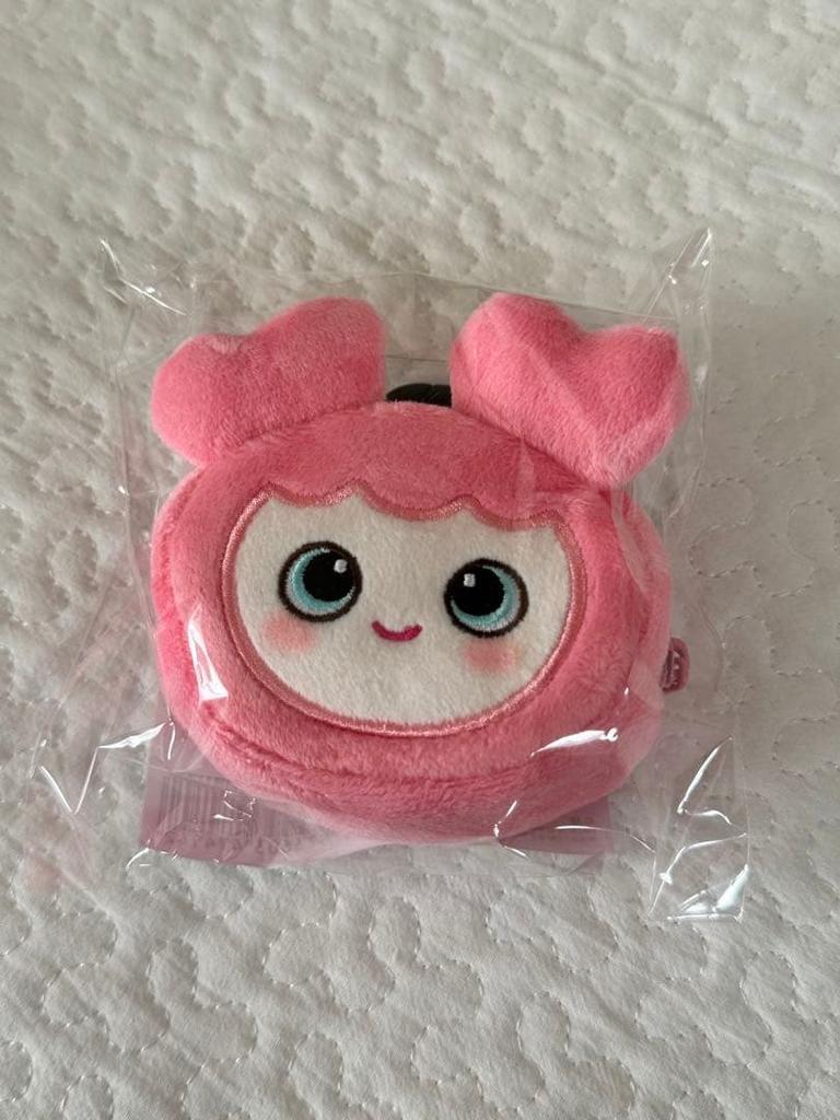 [USED] TWICE Momo Earphone Pouch