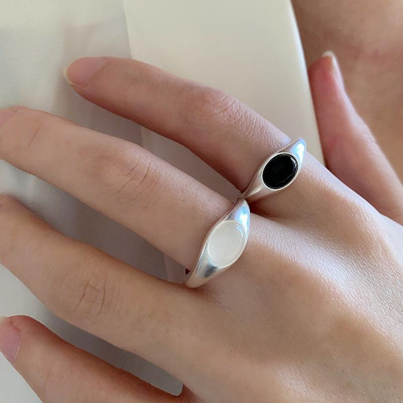 925 Sterling Silver Rings for Women Couple Minimalist Handmade Simple Black Stone Ring Fine Jewelry Gift Prevent Allergy