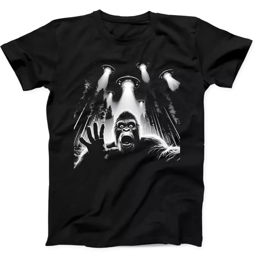 Bigfoot Selfie with UFO Aliens Meme Funny Gift Tee Black T Shirt 309