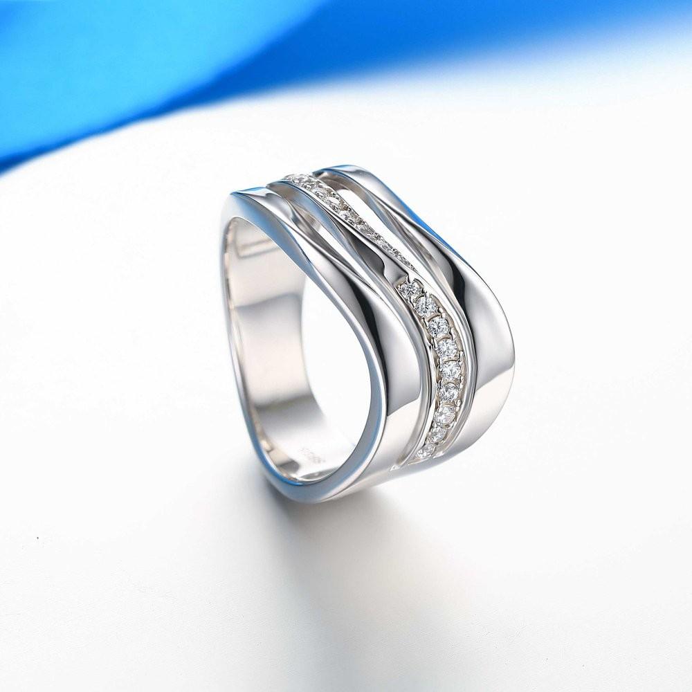 Huitan Fashion Contracted Office Lady Finger Rings Silver Color Wave Shape Shine CZ Stone Simple Daily Wear Party Women Jewelry