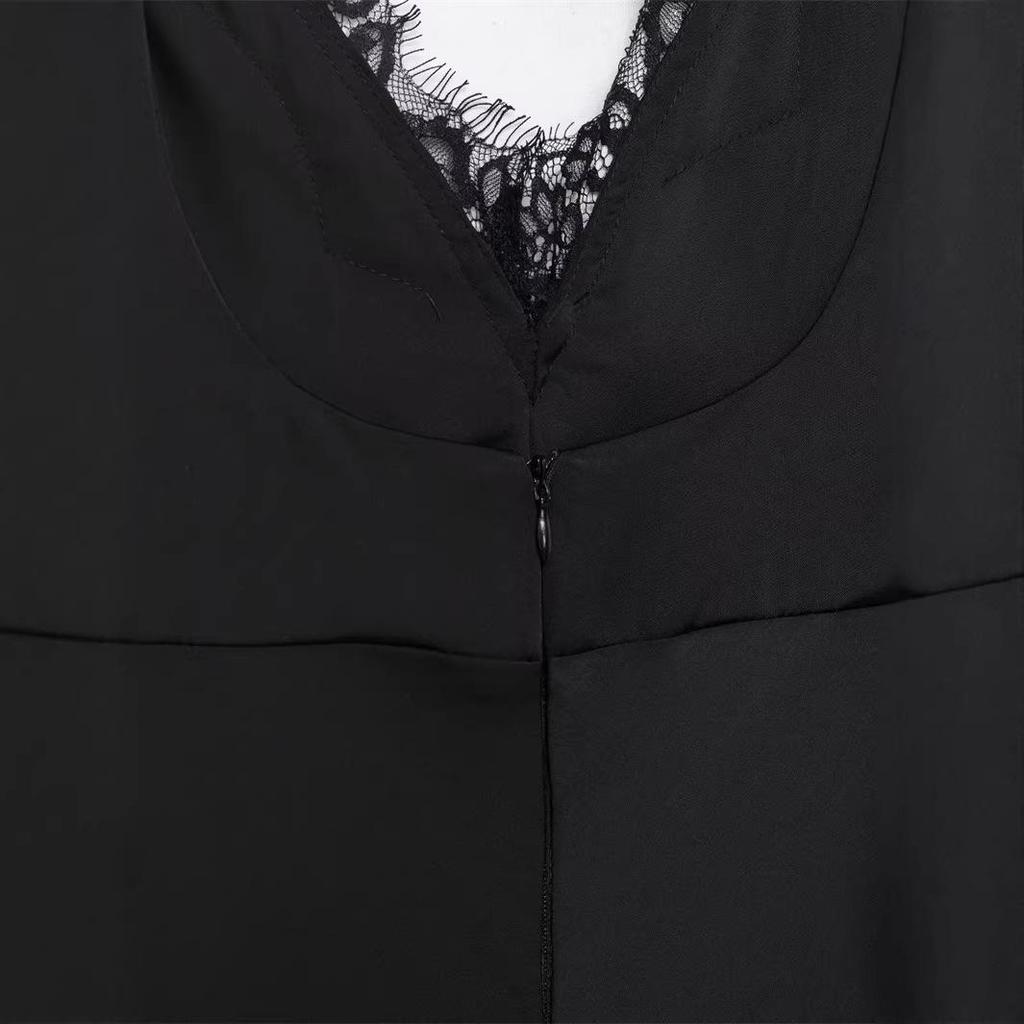 Winter 2025 Niche Women's Lace Slimming Camisole Dress.
