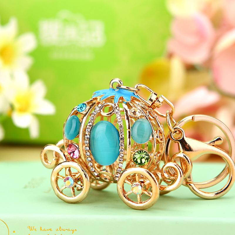 Full Rhinestone Crystal Pumpkin Keychains Car Keyrings Women's Bags Decoration Keychain Gifts Holiday Jewelry