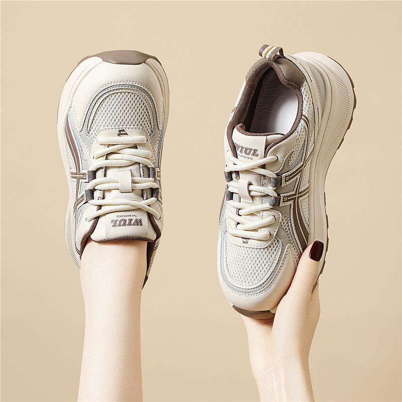 

Platform dad shoes women s height increase in autumn and winter casual sports shoes versatile Forrest Gump shoes women s shoes 35