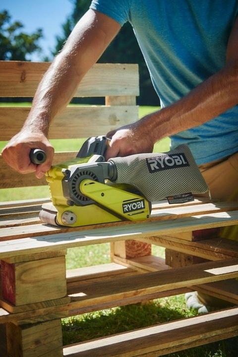 149992 Ryobi Band Sander 18 V