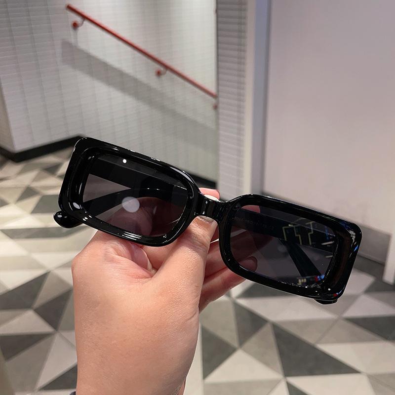 Fashion Style Classic Small Rectangle Glasses Frame Sun Glasses for Women's Retro Style Men's Square Driving Use Sun Eyeglasses Male Shades Eyewear