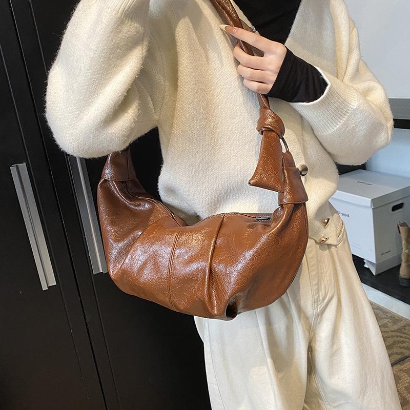 Große Kapazität Retro Weiches Leder Plissee Knödel Tasche Lazy Style Casual Horn Schulter Messenger Bag