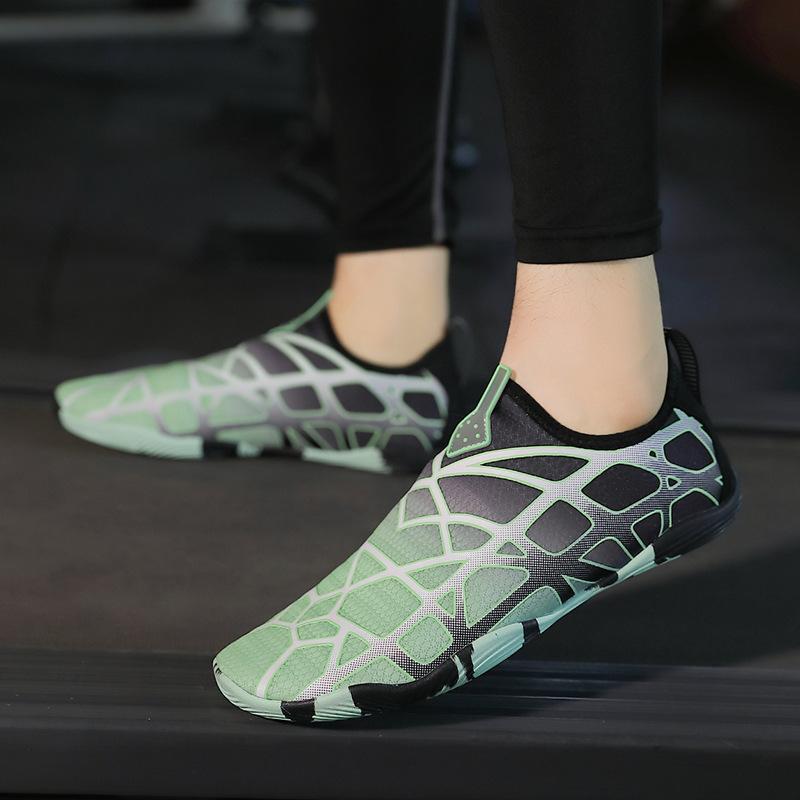Summer Outdoor Hiking Swimming Wading Shoes Men's Couple Indoor Fitness Exercise Yoga Women's Creek Shoes Breathable and Lightweight