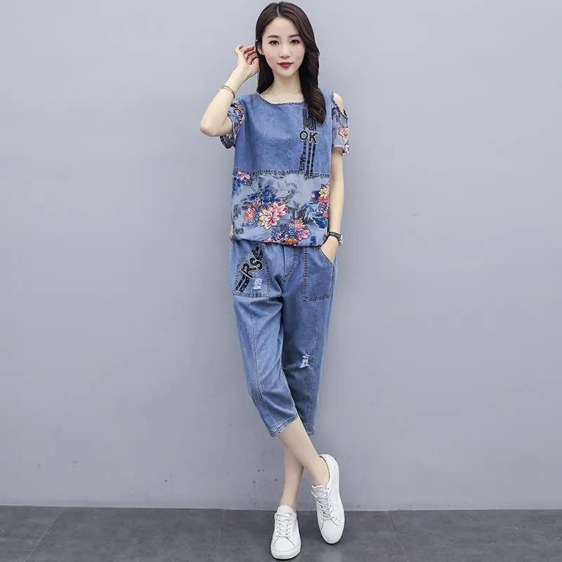 Women's Summer Plus Size Slimming Denim Suit Design, Round Neck Short Sleeved Top+cropped Pants Two-piece Set