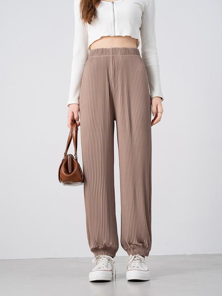 Women's Summer Ice Silk Pleated Wide-Leg Joggers: Slimming, Versatile & Loose-Fit Nine-Point Pants
