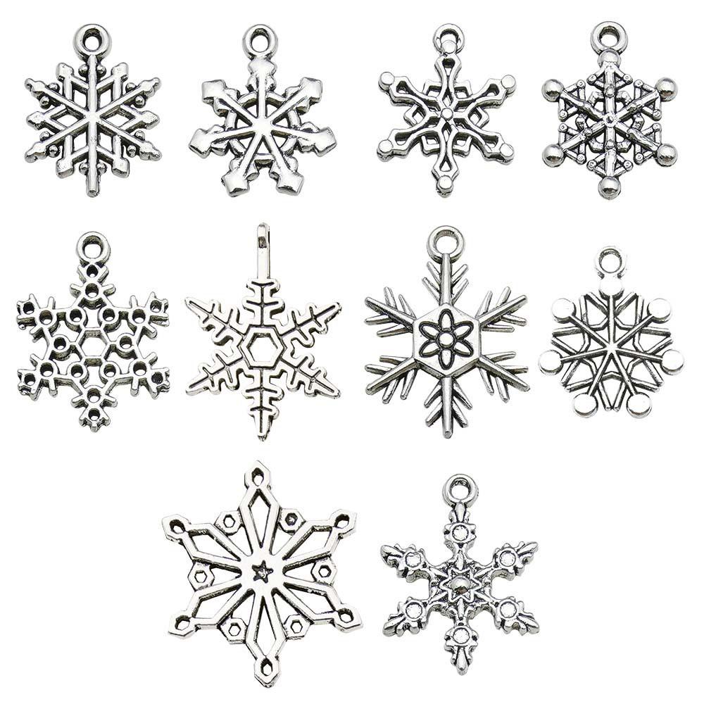 100-teiliges Weihnachts-Tropföl-Legierungs-Schmuckzubehör: Weihnachtsmann, Schneemann, Glocke, Rentier Anhänger für DIY Armbänder.